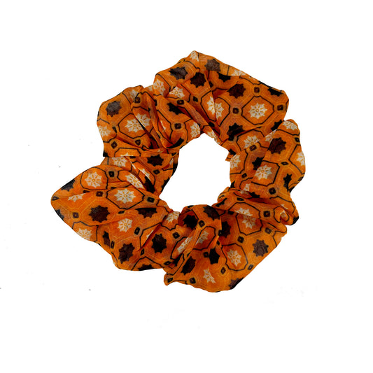 VANESSA PRINT SCRUNCHIE , ORANGE/BLACK/WHITE